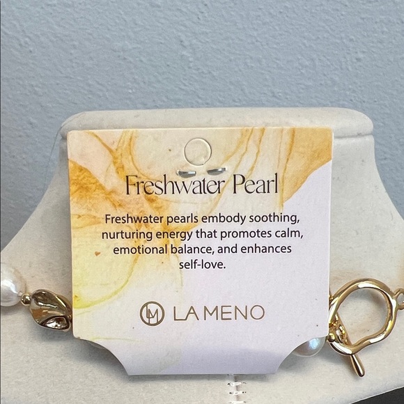 La Meno | FreshWater Pearl Necklace - Picture 2 of 7